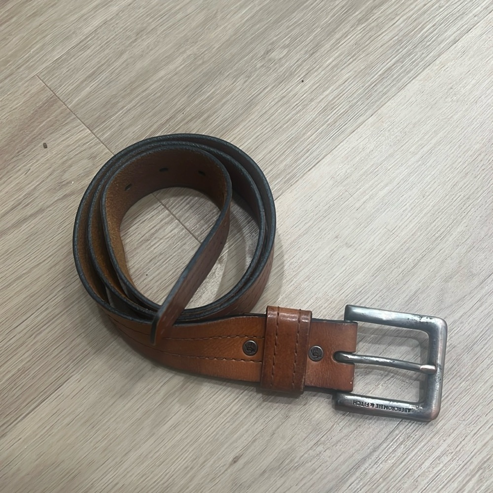 Y2K Abercrombie and Fitch belt size Medium Leather